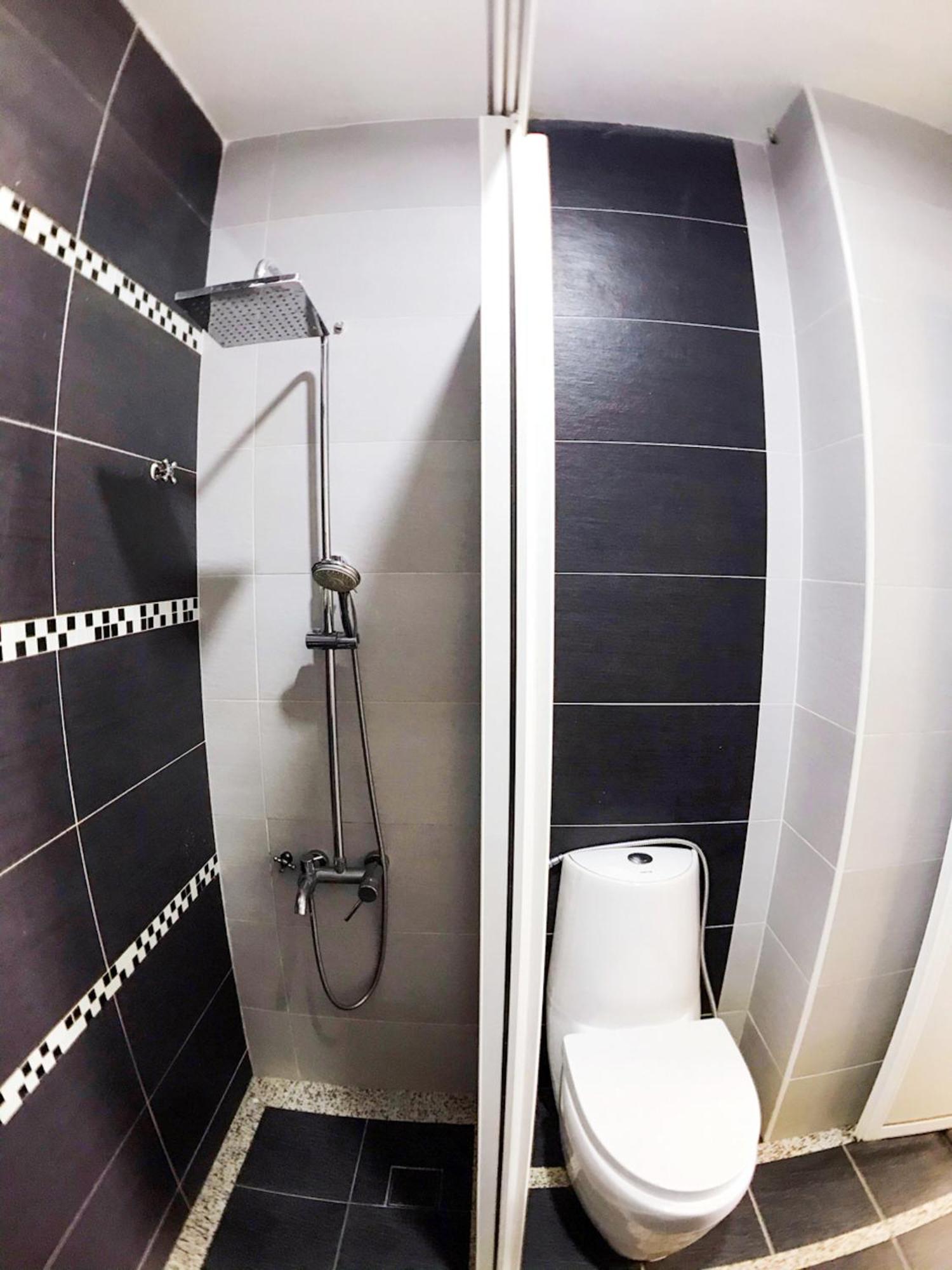 1 Bedroom Apartment, Melaka Cbd Town Center- Hosted By Private Locals Resident, Balcony With City Skyline View Or Seaview, Opposite Malls, Tv Box, 5 Minutes To Jonker Street, Малакка Экстерьер фото