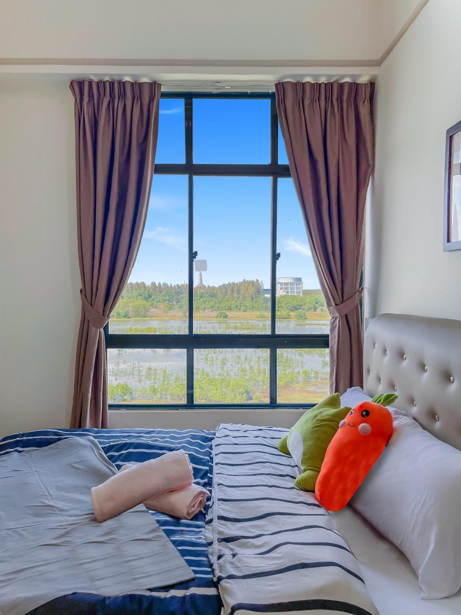 1 Bedroom Apartment, Melaka Cbd Town Center- Hosted By Private Locals Resident, Balcony With City Skyline View Or Seaview, Opposite Malls, Tv Box, 5 Minutes To Jonker Street, Малакка Экстерьер фото