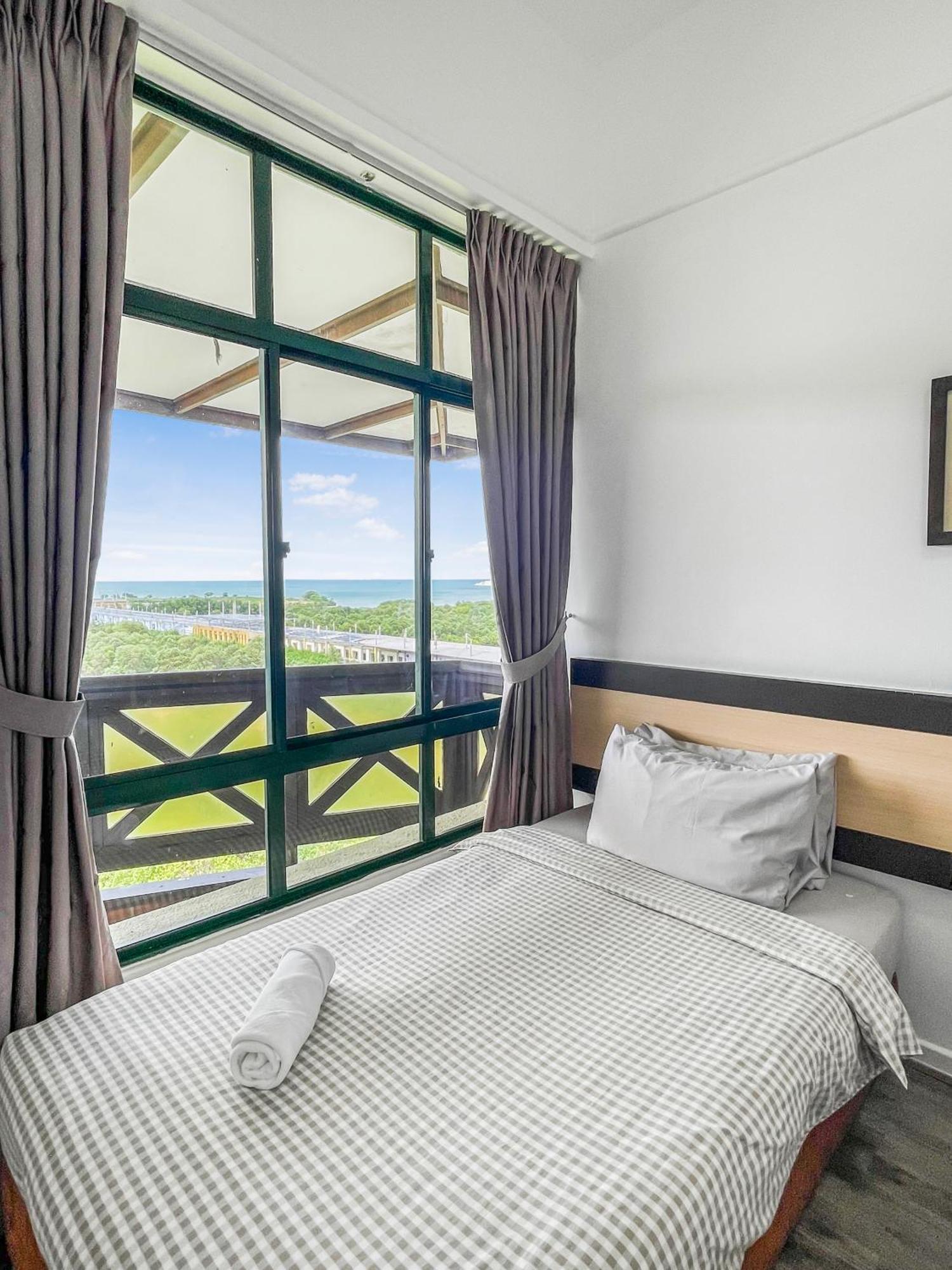 1 Bedroom Apartment, Melaka Cbd Town Center- Hosted By Private Locals Resident, Balcony With City Skyline View Or Seaview, Opposite Malls, Tv Box, 5 Minutes To Jonker Street, Экстерьер фото