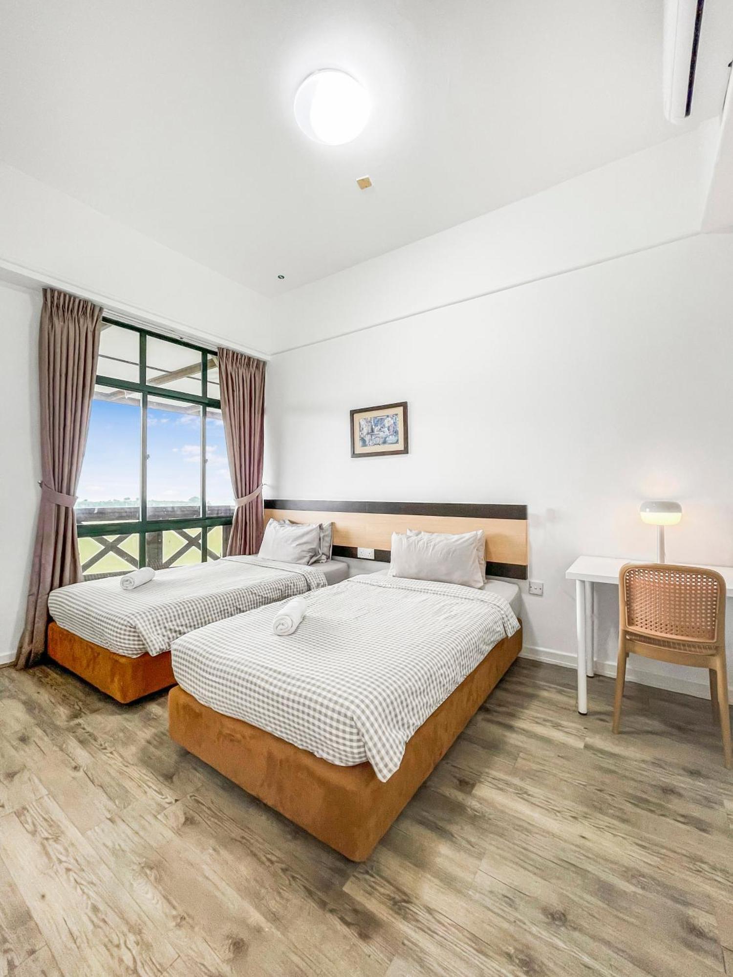 1 Bedroom Apartment, Melaka Cbd Town Center- Hosted By Private Locals Resident, Balcony With City Skyline View Or Seaview, Opposite Malls, Tv Box, 5 Minutes To Jonker Street, Экстерьер фото